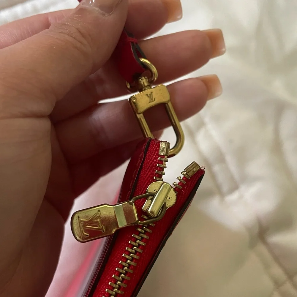 ❗️SOLD❗️Louis Vuitton Red epi Pochette - Picture 3 of 12